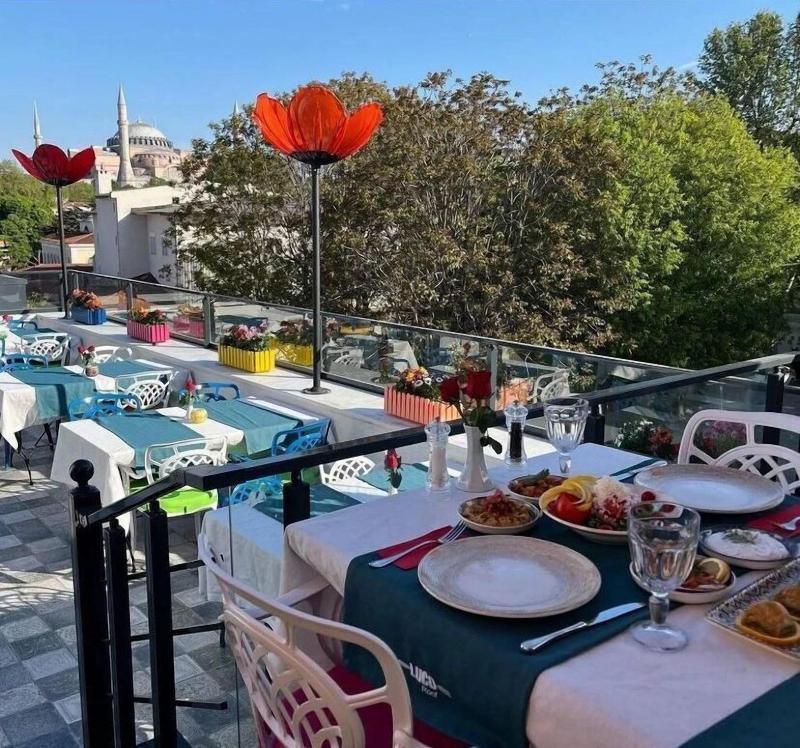 Raymond - Restoran