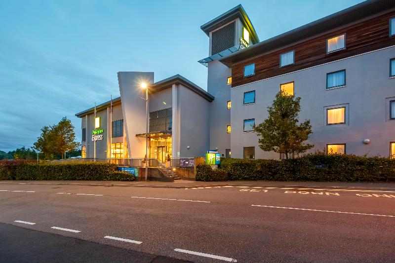 Holiday Inn Express Birmingham - Genel