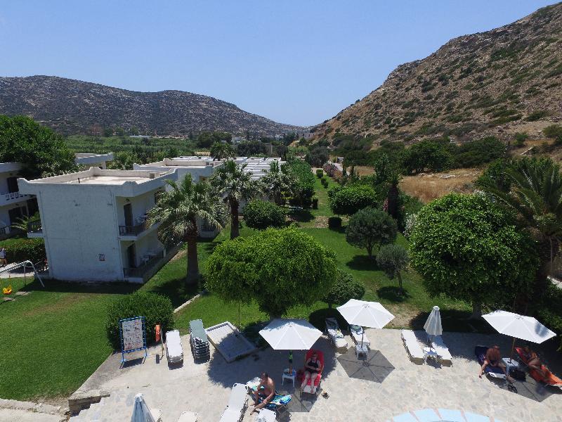 Valley Village - Genel