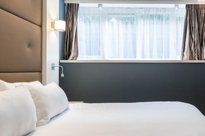 Hotel JL No76 - Oda