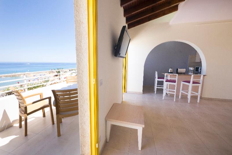Myro Androu Hotel Apts - Oda