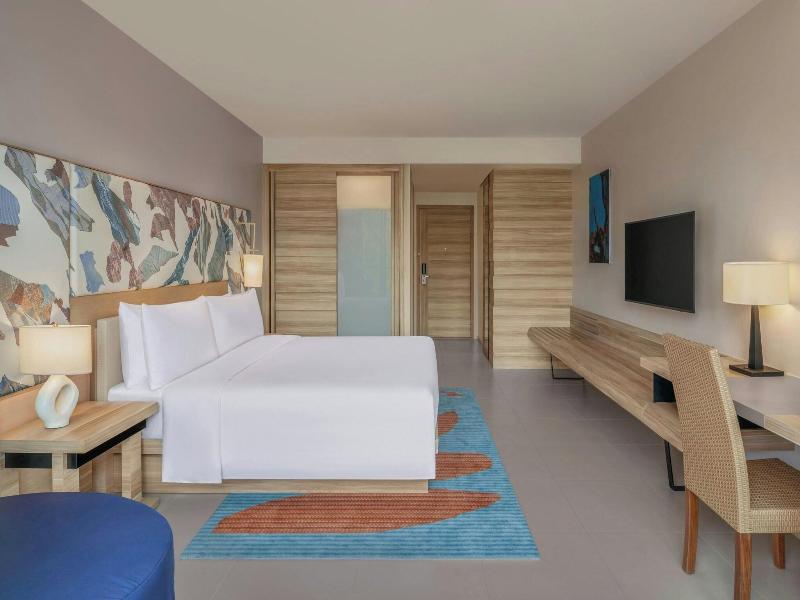 Le Méridien Phuket Mai Khao Beach Resort - Oda