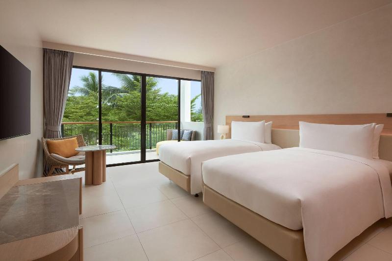 Le Méridien Phuket Mai Khao Beach Resort - Oda