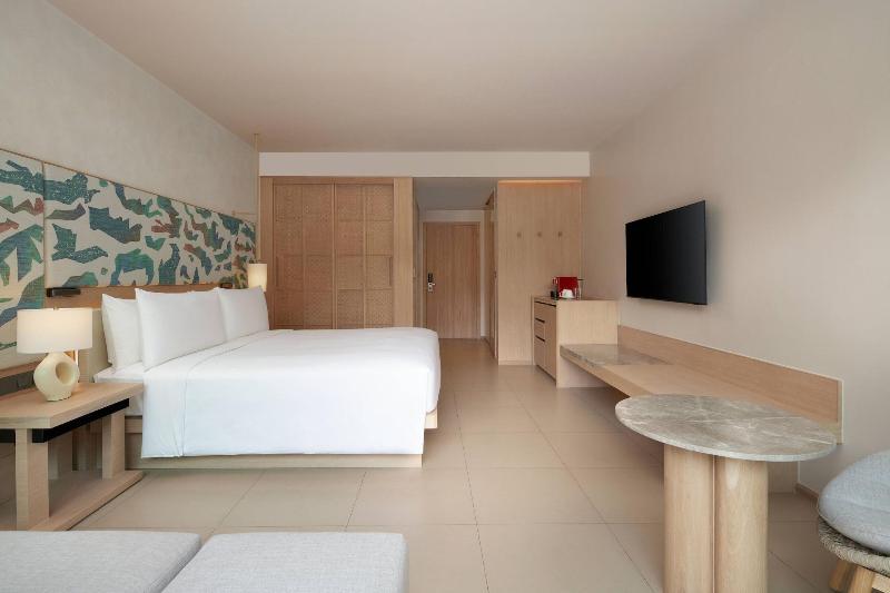 Le Méridien Phuket Mai Khao Beach Resort - Oda