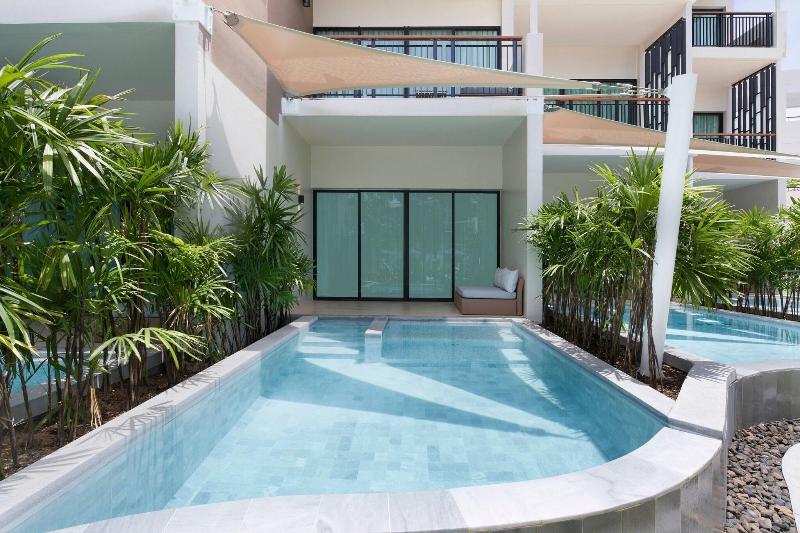 Le Méridien Phuket Mai Khao Beach Resort - Havuz
