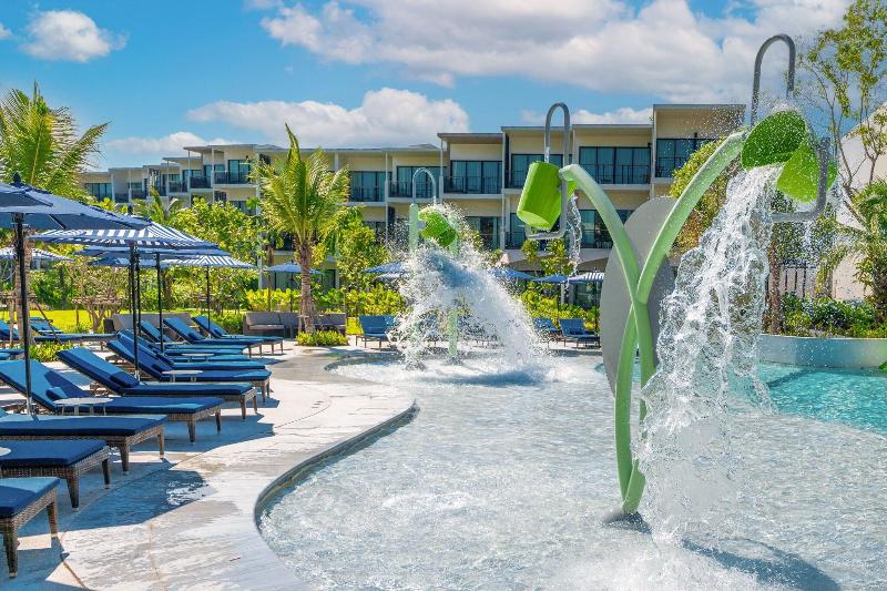 Le Méridien Phuket Mai Khao Beach Resort - Havuz