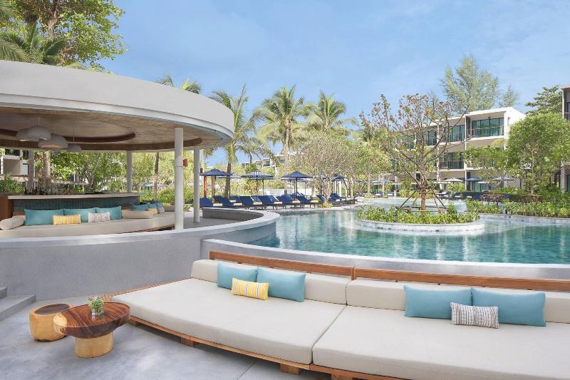 Le Méridien Phuket Mai Khao Beach Resort - Restoran