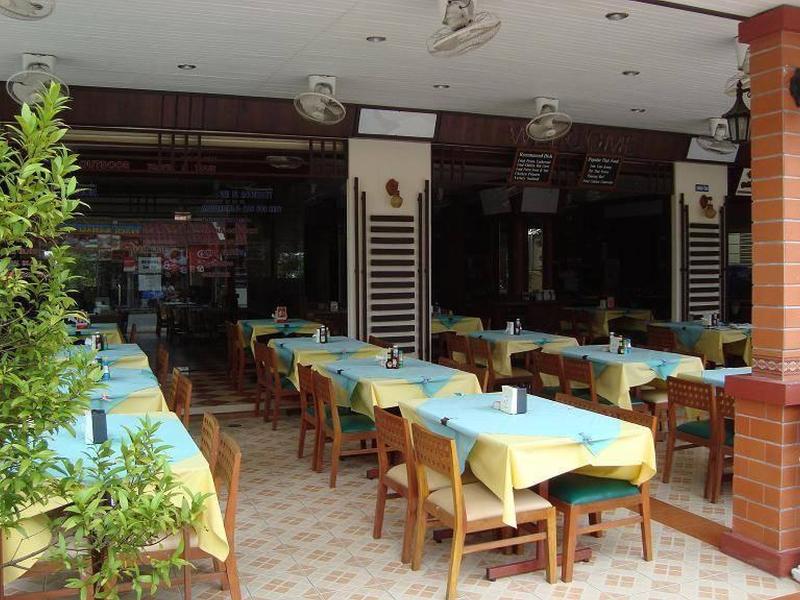 Outdoor Inn Kata Phuket - Restoran