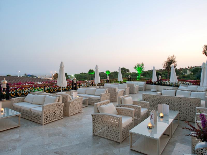 Diamond Excellence Resort - Teras