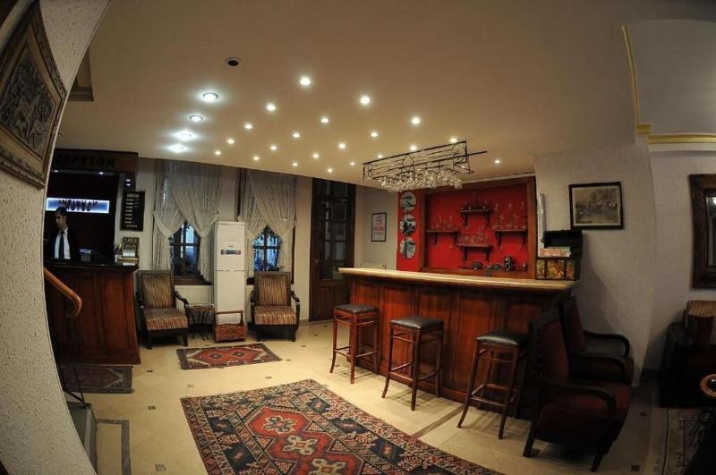 Antikhan Hotel - Lobi