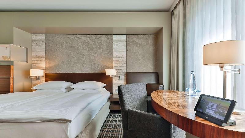 Dorint Hotel Am Heumarkt Köln - Oda