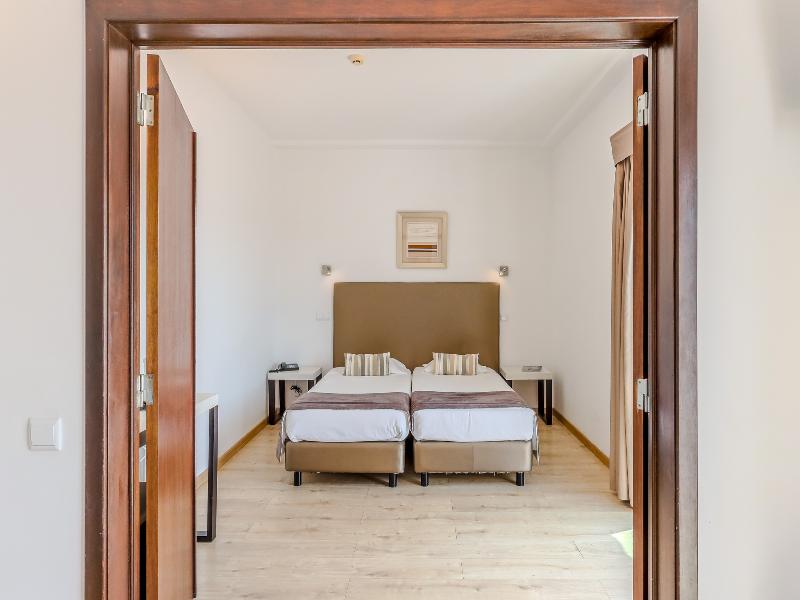 Casa do Vale by Umbral - Oda