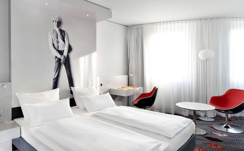 Park Plaza Berlin - Genel