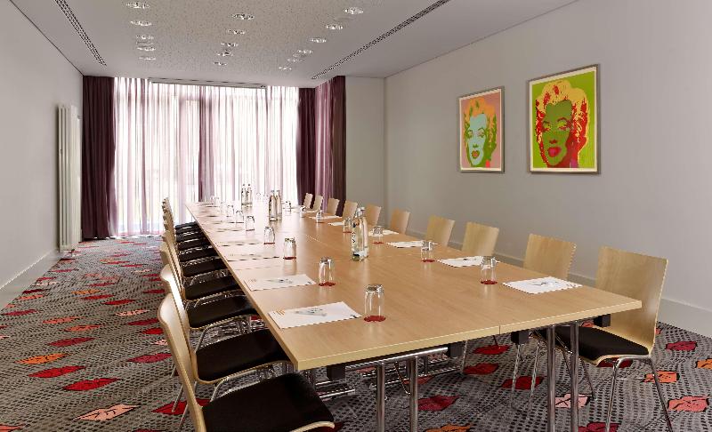 Park Plaza Berlin - Oda