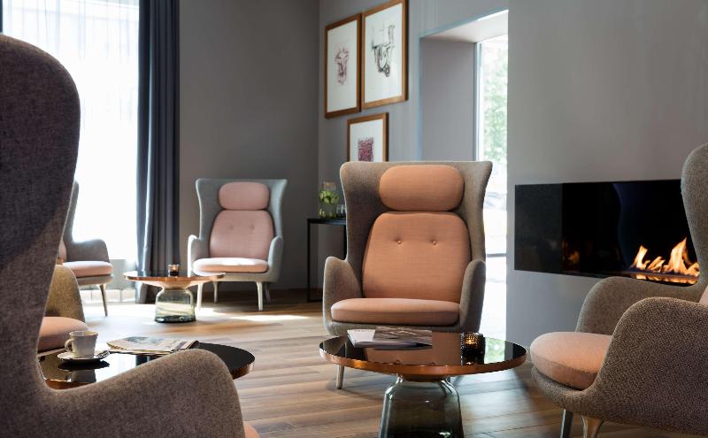 art'otel berlin mitte powered by Radisson Hotels - Lobi