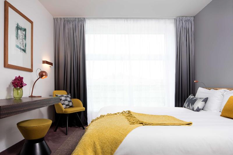 art'otel berlin mitte powered by Radisson Hotels - Oda