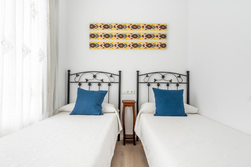 Cel Blau Apartamentos - Oda