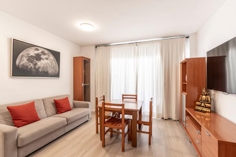Cel Blau Apartamentos - Oda