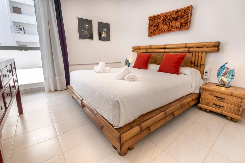 Cel Blau Apartamentos - Oda