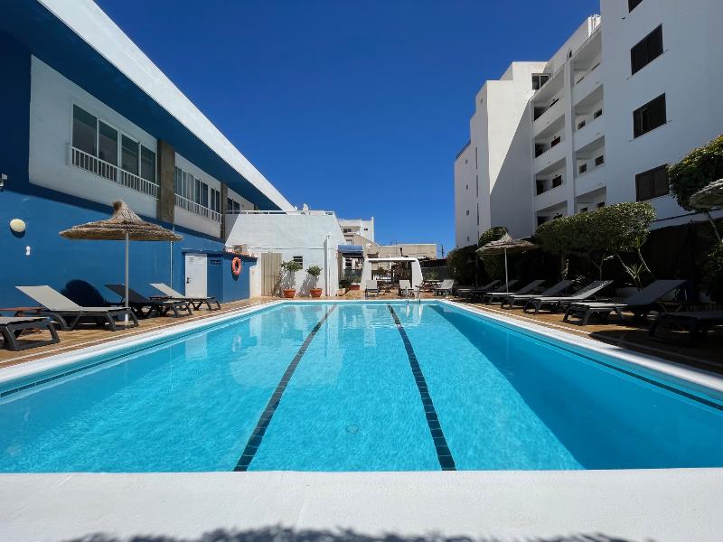 Cel Blau Apartamentos - Havuz
