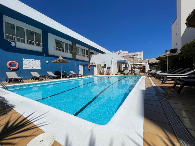 Cel Blau Apartamentos - Havuz