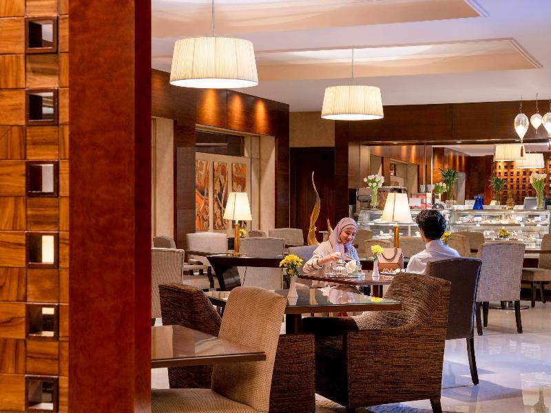 Raffles Makkah Palace - Bar