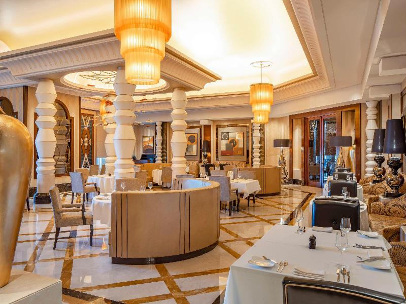 Raffles Makkah Palace - Bar