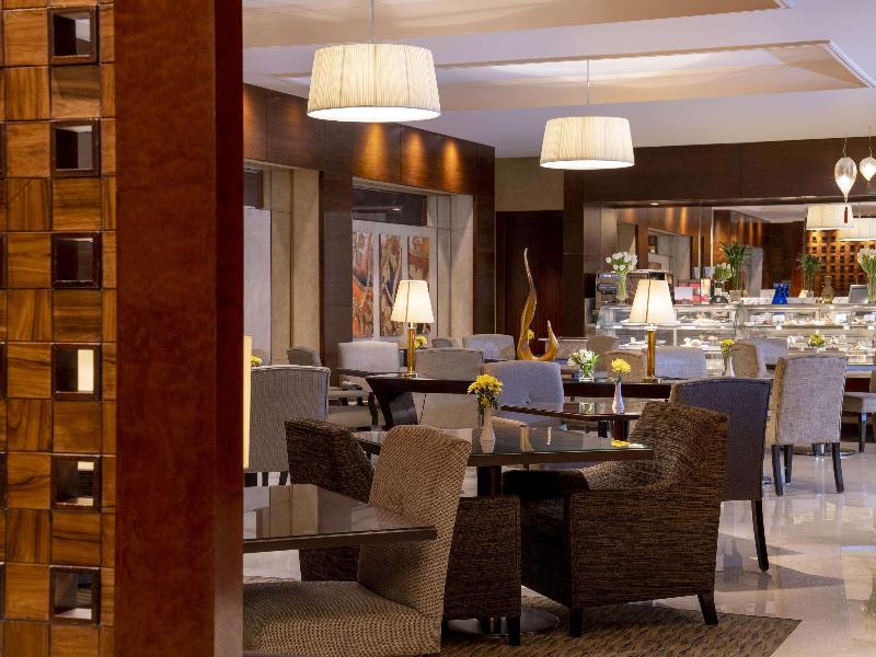 Raffles Makkah Palace - Bar