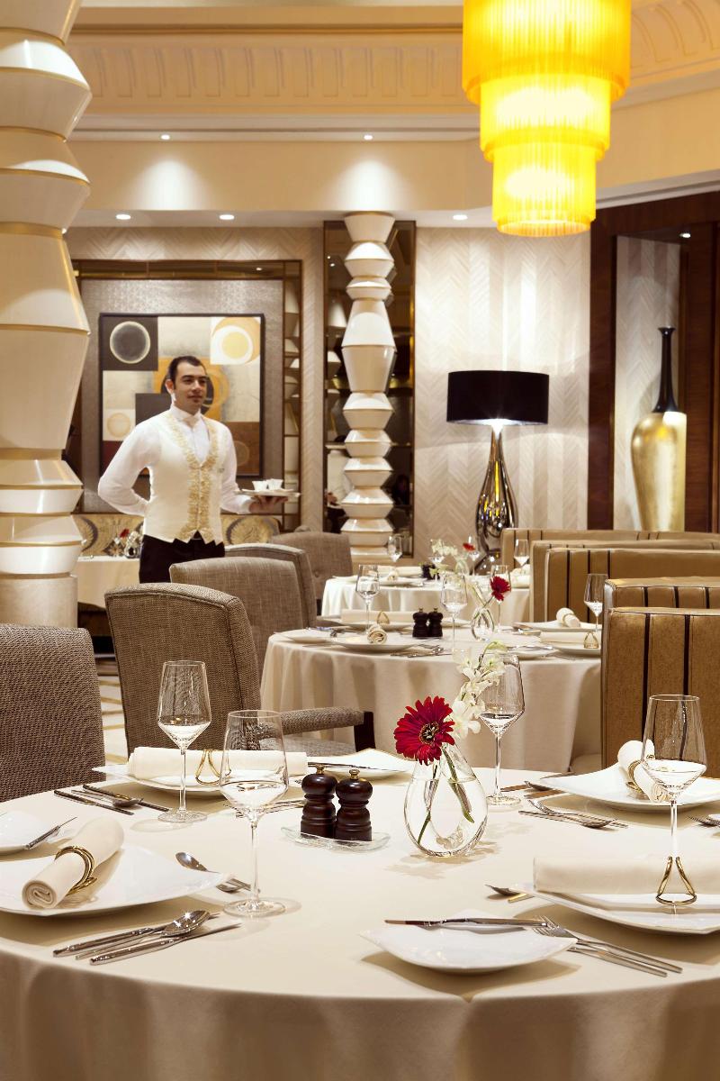 Raffles Makkah Palace - Restoran