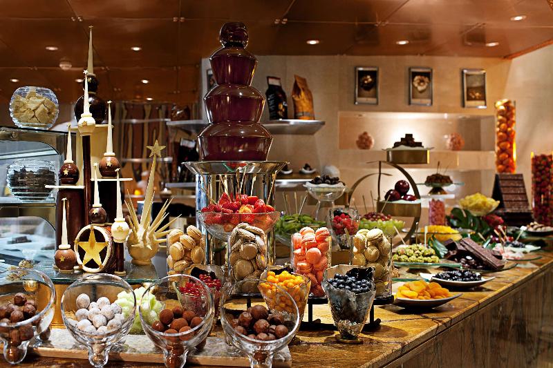Raffles Makkah Palace - Restoran