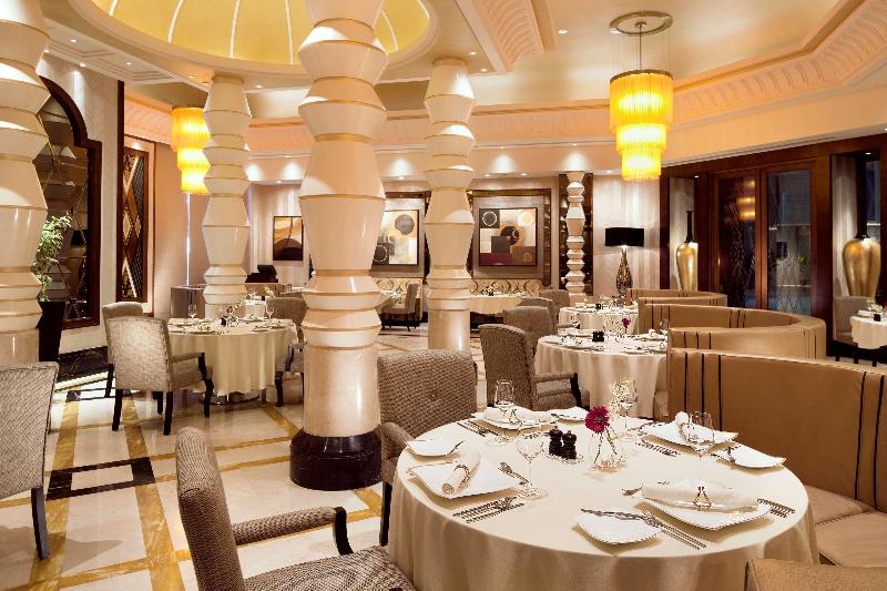 Raffles Makkah Palace - Restoran