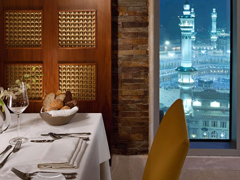 Raffles Makkah Palace - Restoran