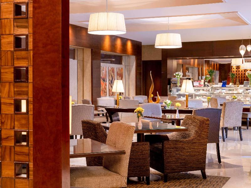 Raffles Makkah Palace - Restoran