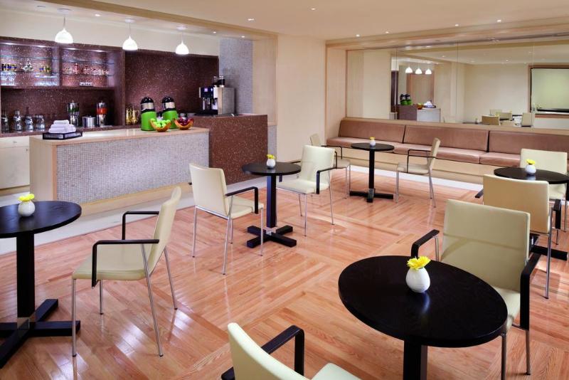 Fairmont Makkah Clock Royal Tower - Bar
