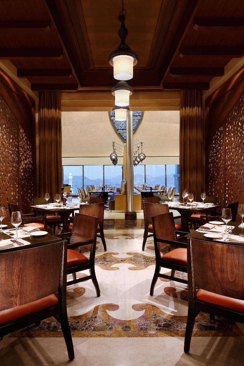Fairmont Makkah Clock Royal Tower - Restoran