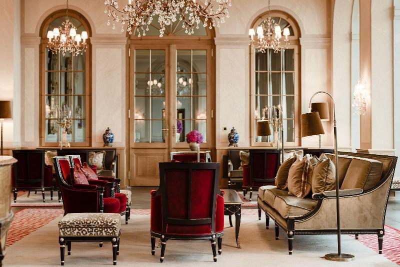 Grand Hotel Les Trois Rois - Lobi