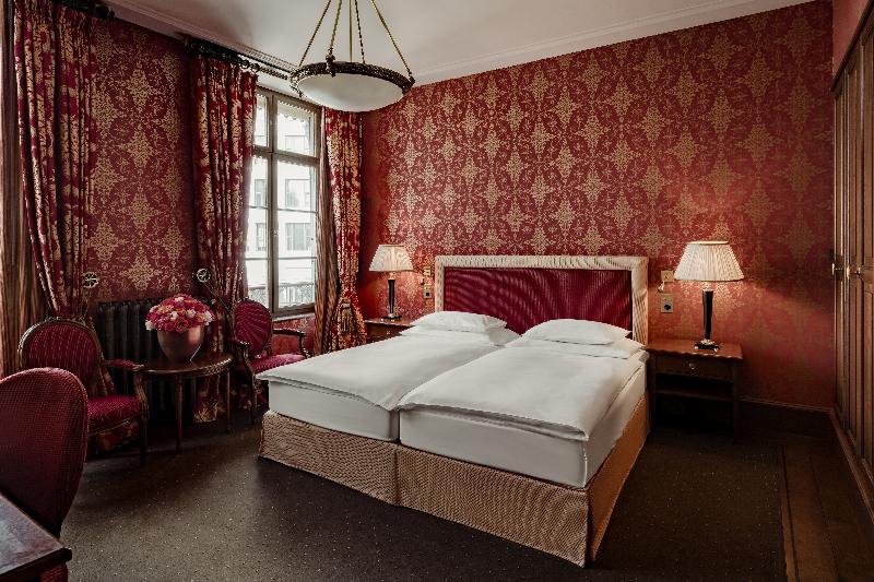 Grand Hotel Les Trois Rois - Oda
