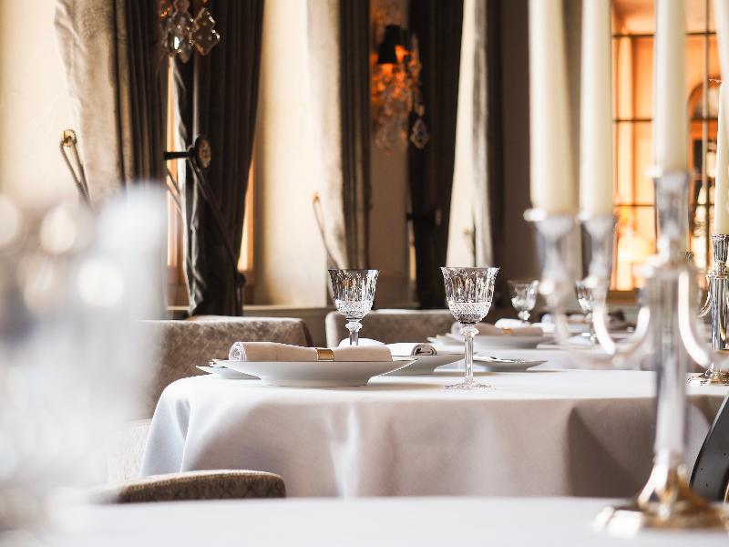 Grand Hotel Les Trois Rois - Restoran