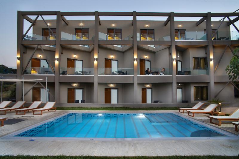 Annas House - Genel