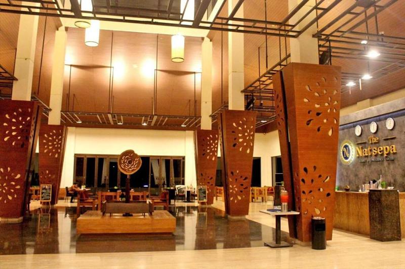 The Natsepa Ambon - Lobi