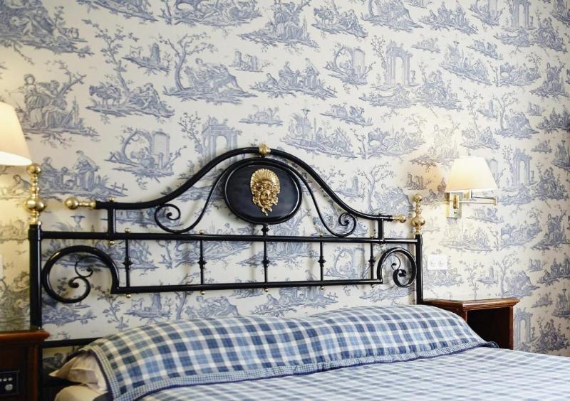Romantik Hotel Wilden Mann Luzern - Oda