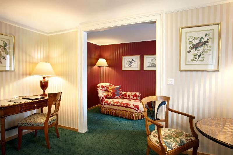 Romantik Hotel Wilden Mann Luzern - Oda