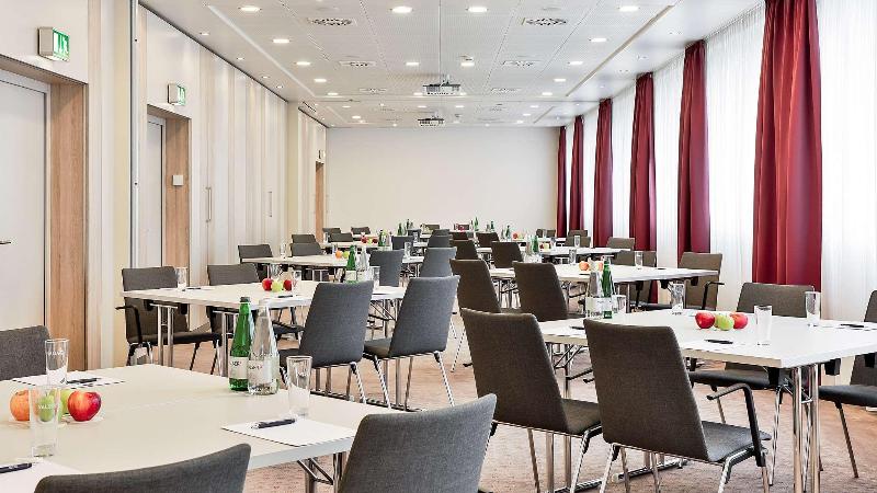 Essential by Dorint Basel City - Toplantı