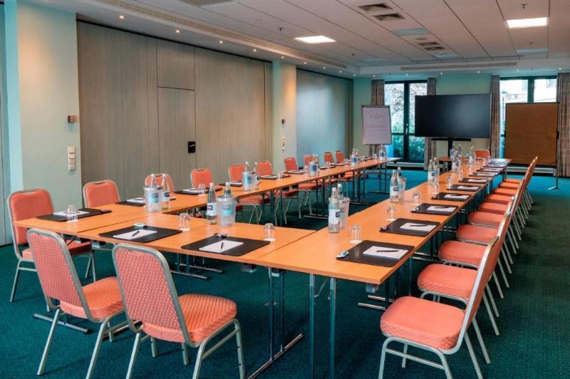 Amadeus Frankfurt - Toplantı
