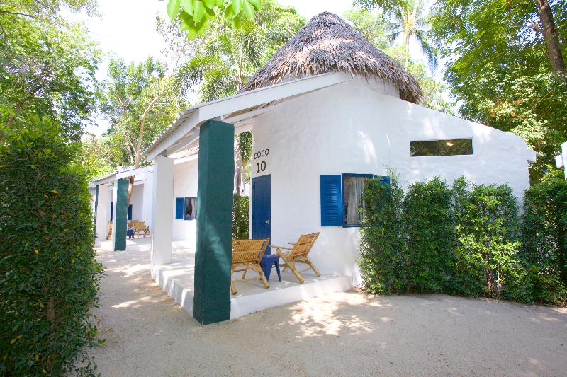 Lime N Soda Beachfront Resort - Oda