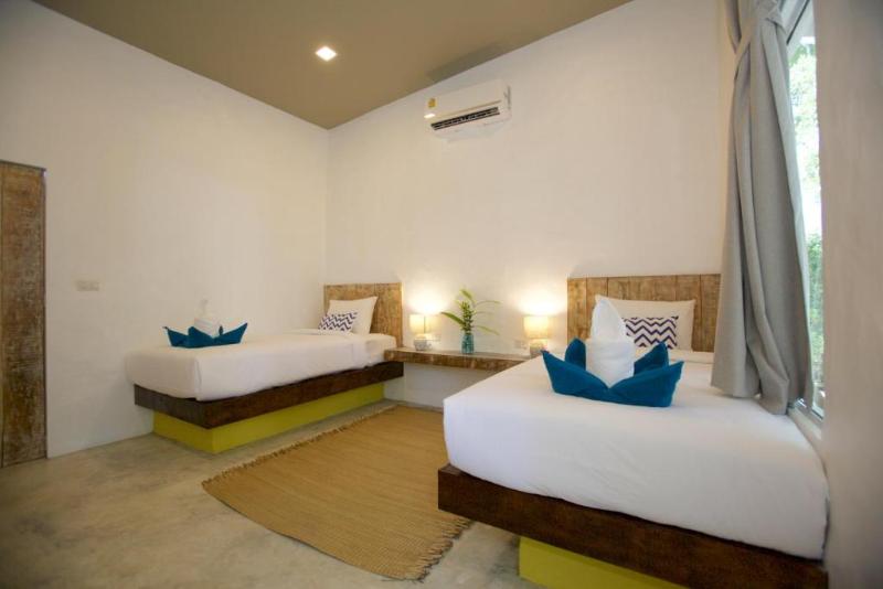 Lime N Soda Beachfront Resort - Oda