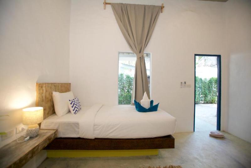 Lime N Soda Beachfront Resort - Oda