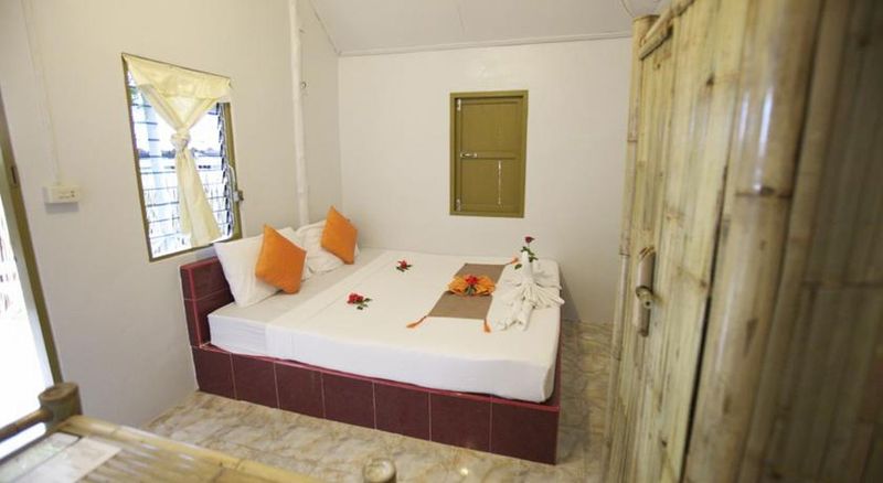 Lime N Soda Beachfront Resort - Oda