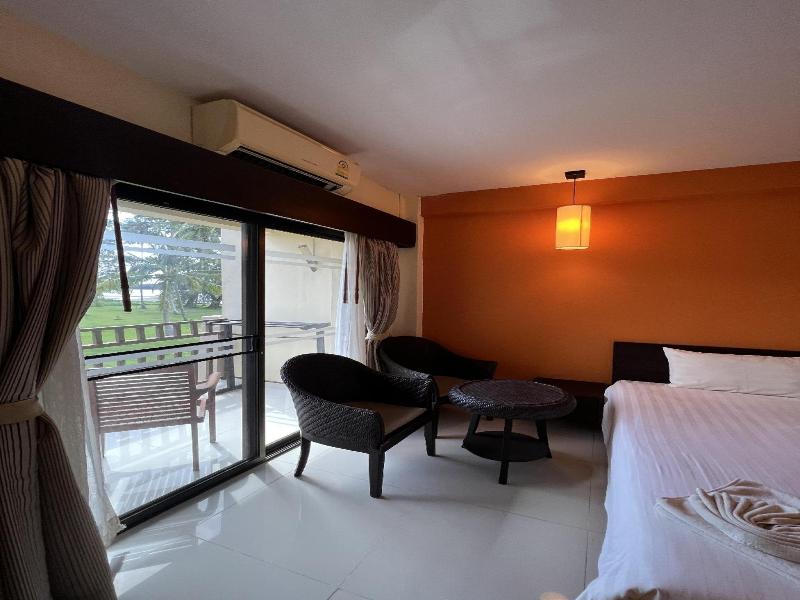 Lanta Pura Beach Resort - Oda