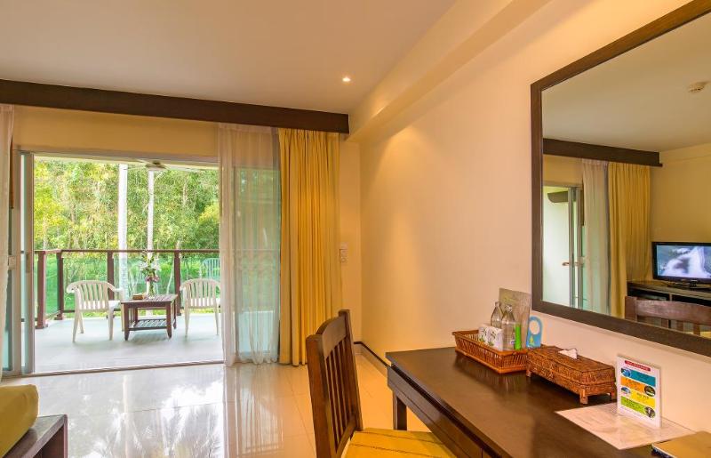 Lanta Pura Beach Resort - Oda